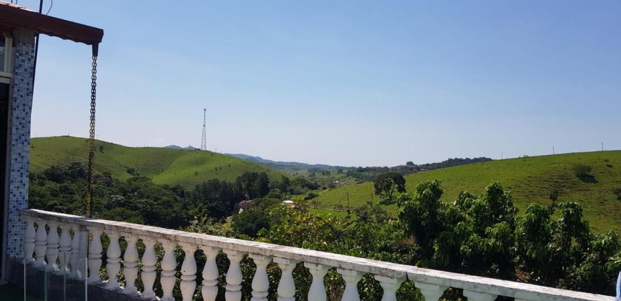 Chacara Sonia Pompeu Villa อิการาตา ภายนอก รูปภาพ